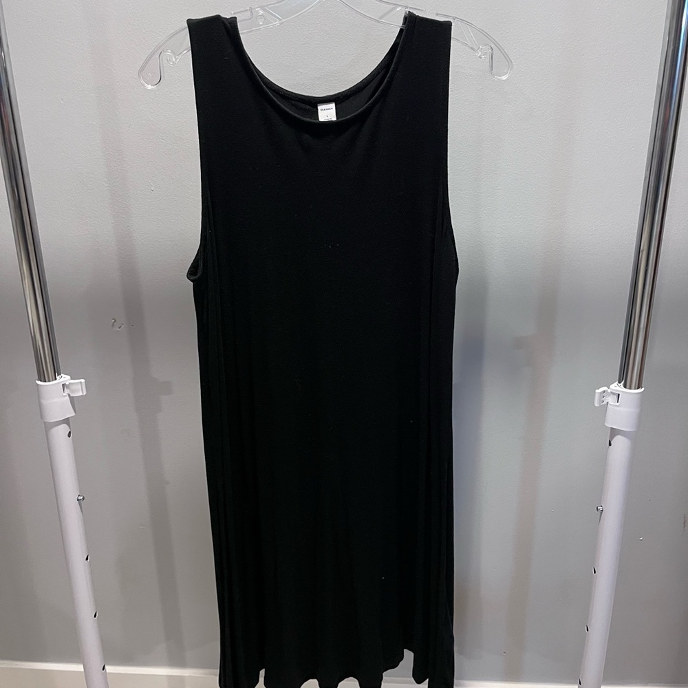 Elegant Black Sleeveless Dress
